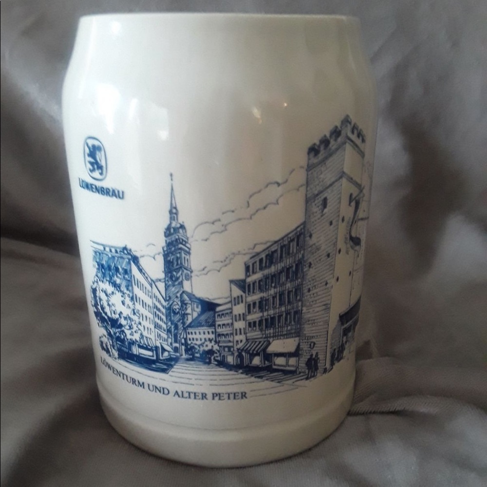 LOWENBRAU VINTAGE BEER STEIN NUMBERED